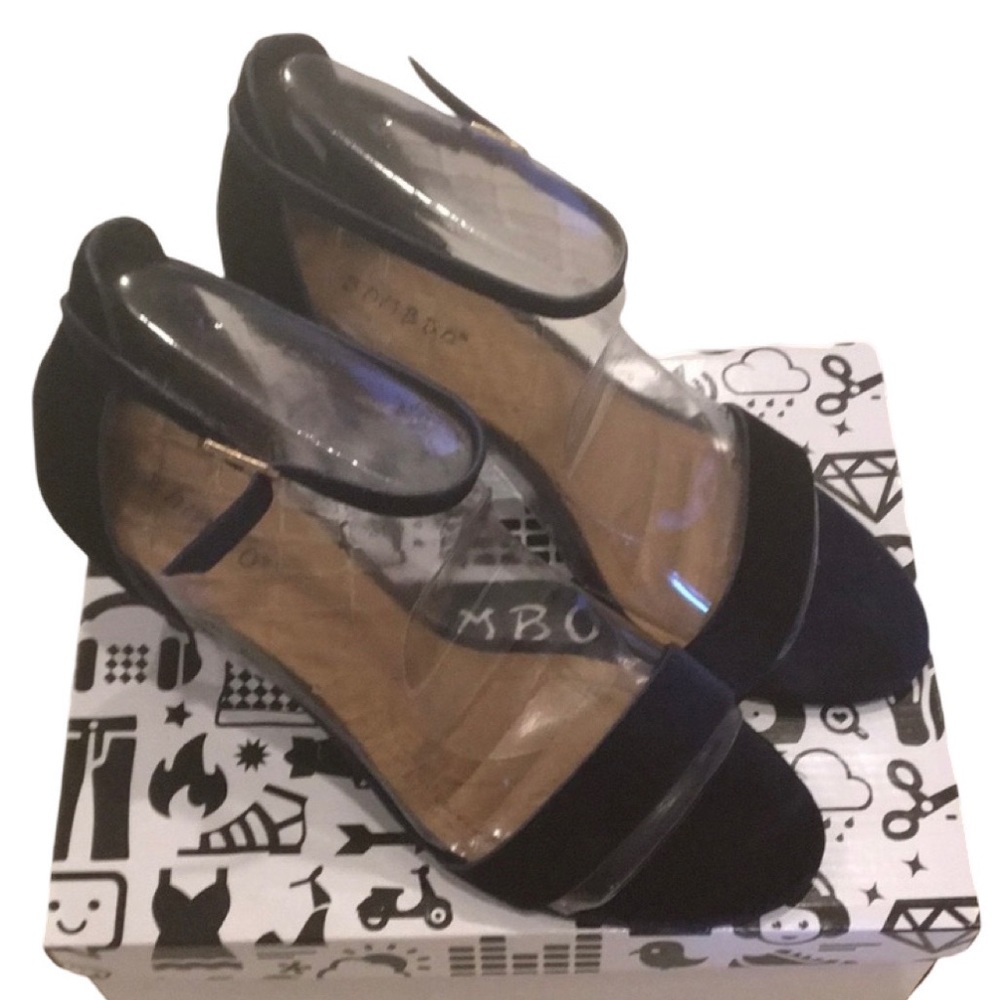 Bamboo Velvet Navy Heels